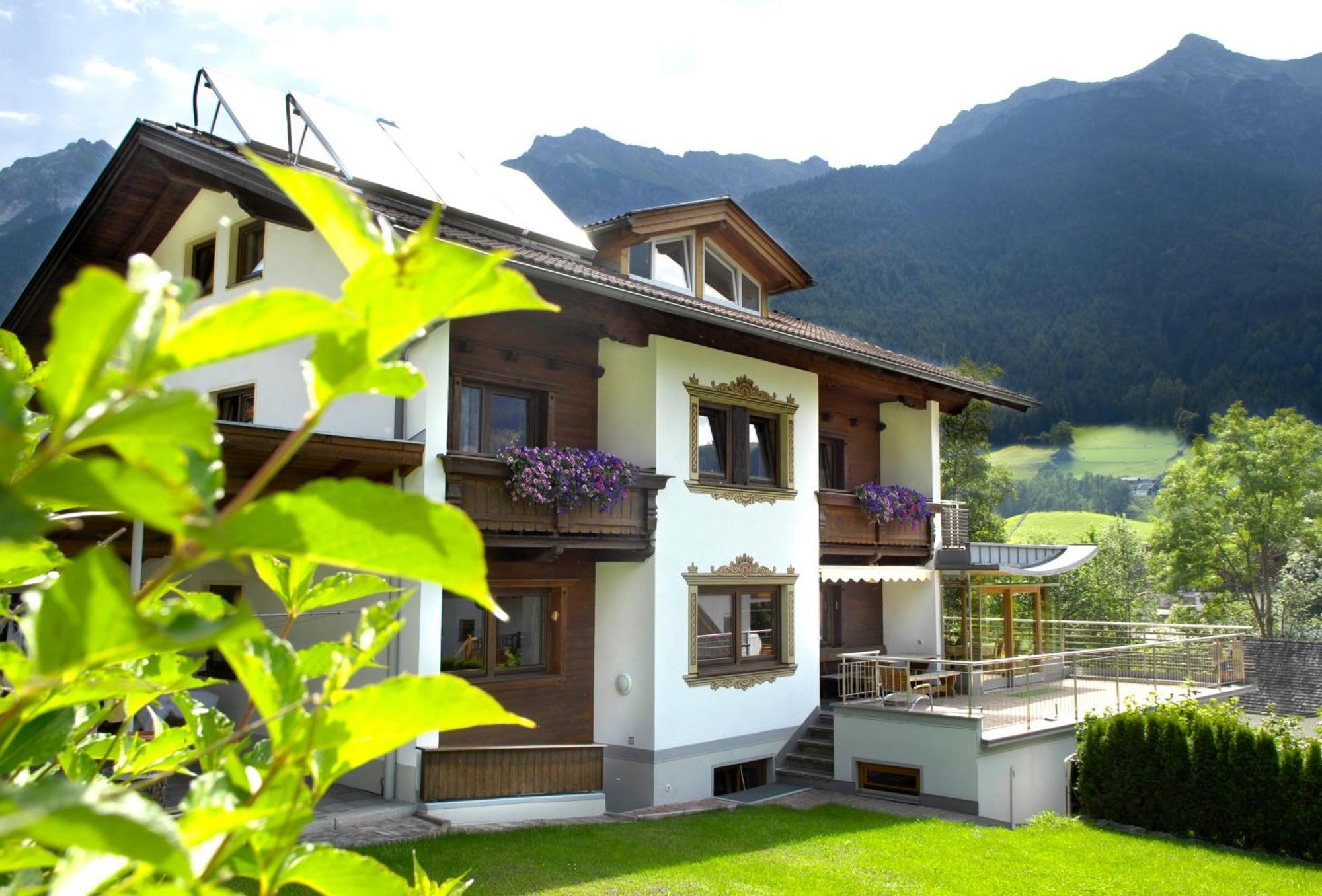 Pension Tina Neustift im Stubaital Εξωτερικό φωτογραφία