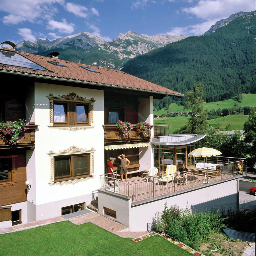 Pension Tina Neustift im Stubaital Εξωτερικό φωτογραφία